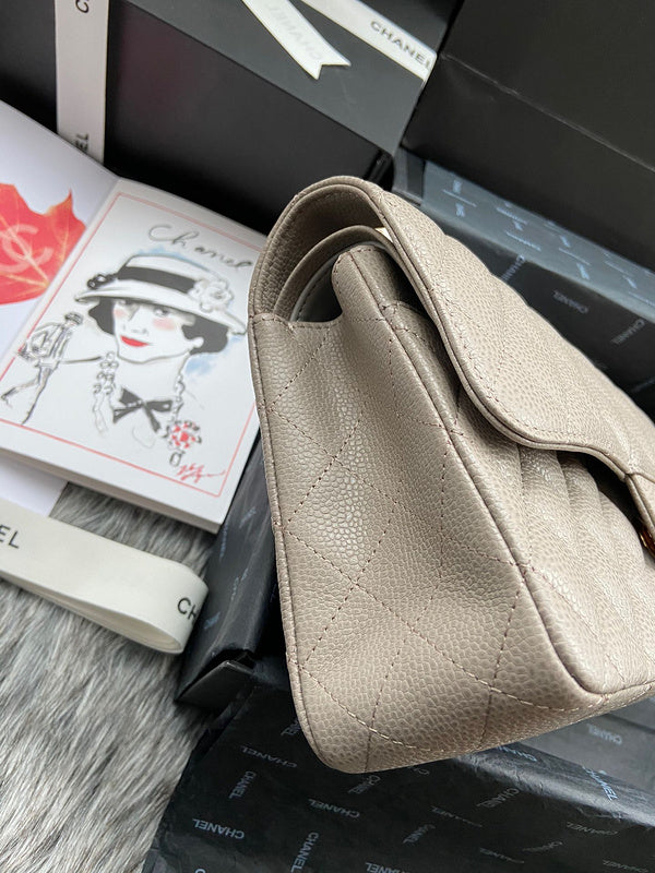 Zivas Charm Elevated Essentials Designer Handbag (Contemporary Shape Language) – Close-Up Detail