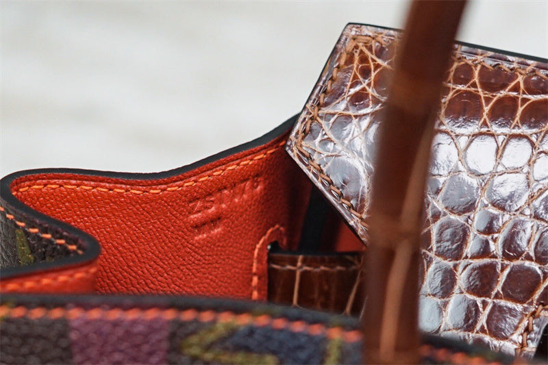  crossbody bag interior and compartment view 15