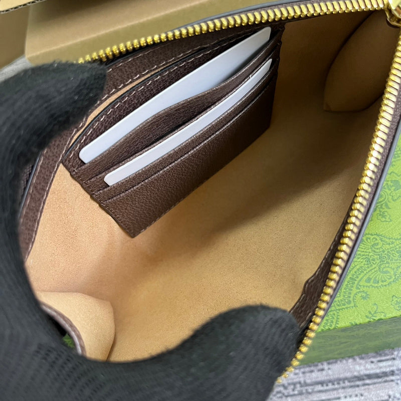 Side profile of elevated everyday-luxe women's handbag – women's everyday handbag