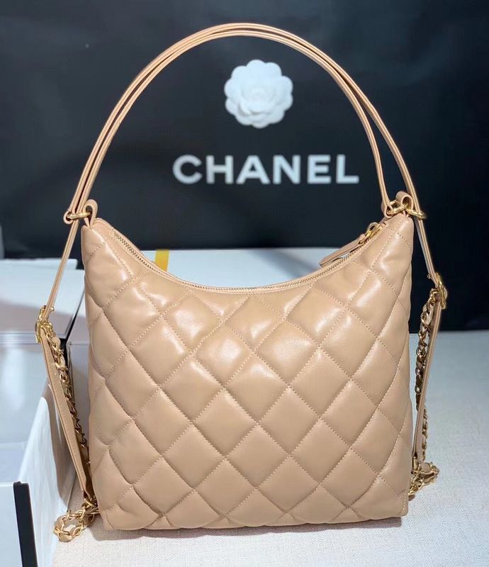  spacious purse view 4
