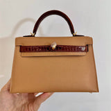  Sleek tote bag front view