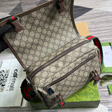 Close-up detail of structured signature women's handbag – women's premium purse