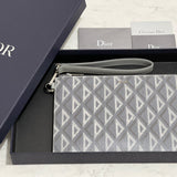 Front view of premium modern women's handbag – women's designer-style accessory