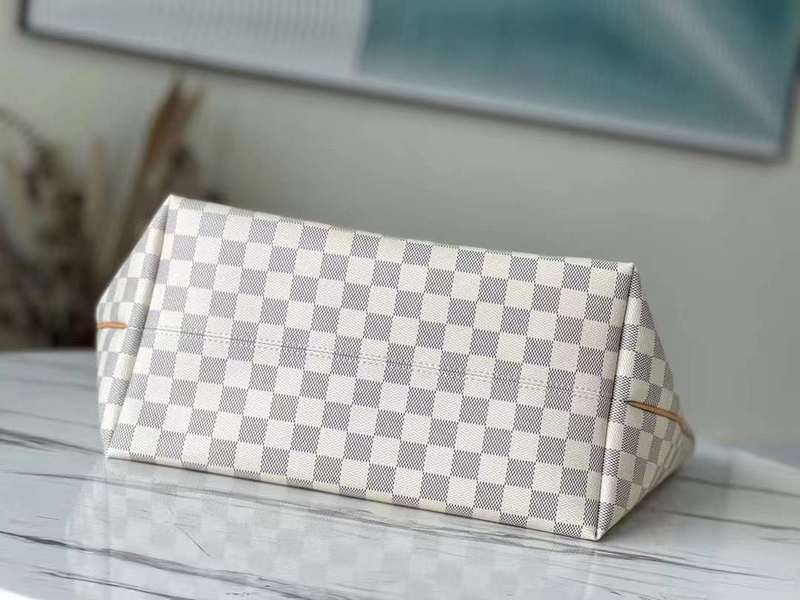 Styled lifestyle shot of premium statement women's handbag – women's statement bag