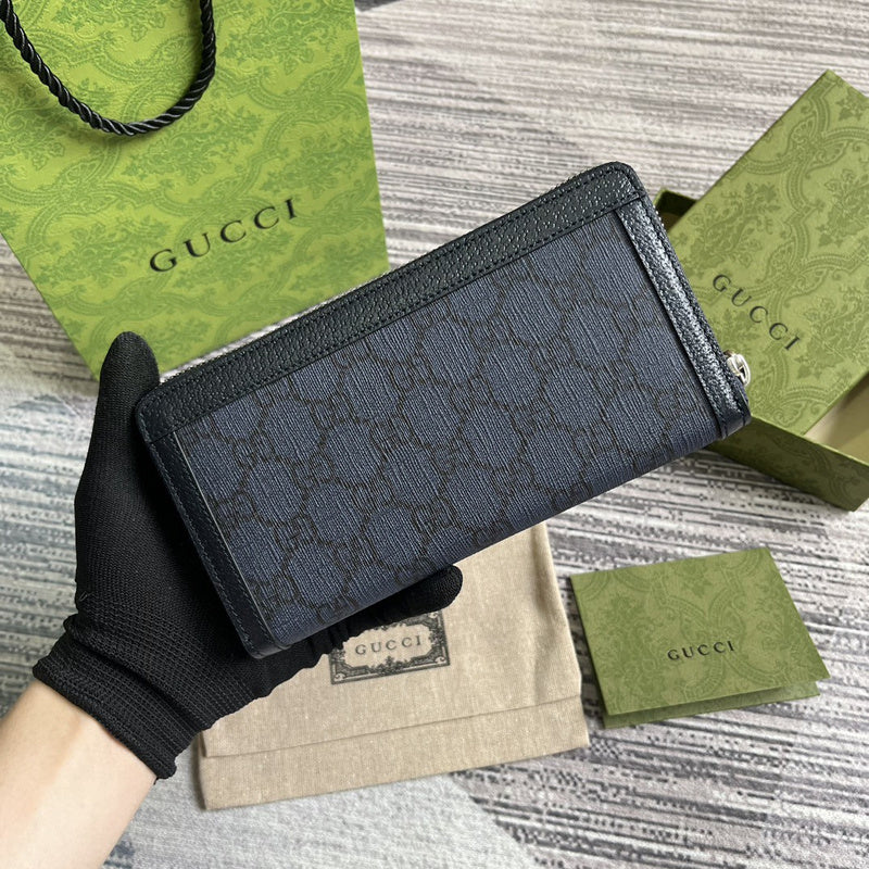 Front view of statement sleek women's handbag – women's everyday handbag