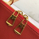 Handle and strap detail of statement everyday-luxe women's handbag – women's premium purse