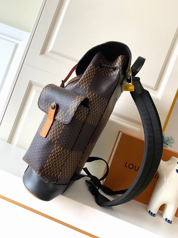 Back view of premium classic women's handbag – women's designer-style accessory