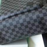  Classic handbag carried on shoulder 10