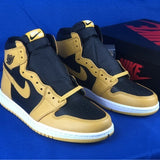 Nike Men's & Women's Designer Low-Top Shoes — Style 161 interior view