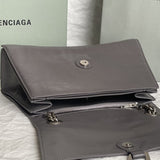 Zivas Charm Chic Craftsmanship Fashion Handbag (Elevated Accessory Essential) – Close-Up Detail