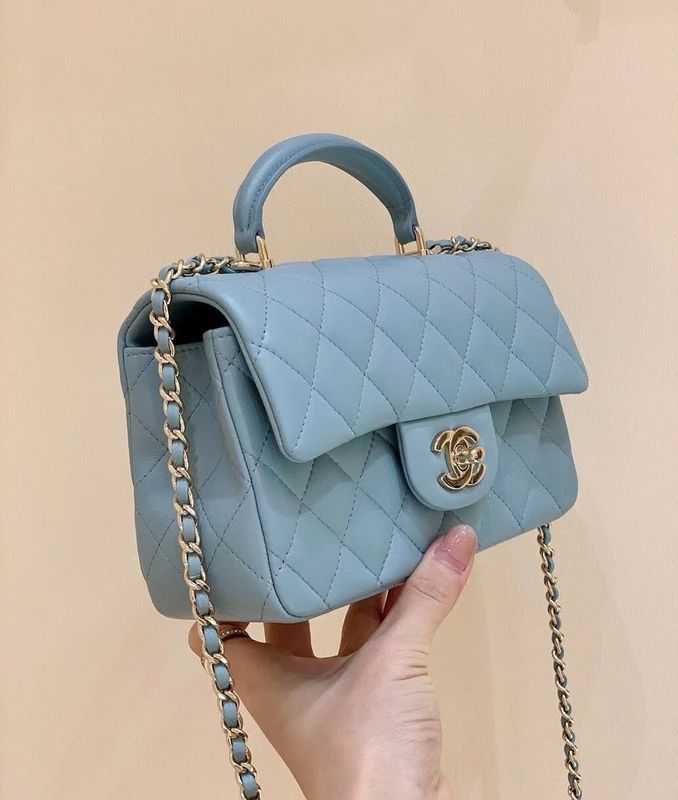  women's handbag, mid design, view 4