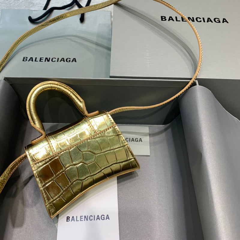 Structured Vegan Leather Handbag - Premium Craftsmanship Detailing | Women's Statement Accessory #505 - close-up detail shot (image 3) of designer-inspired handbag
