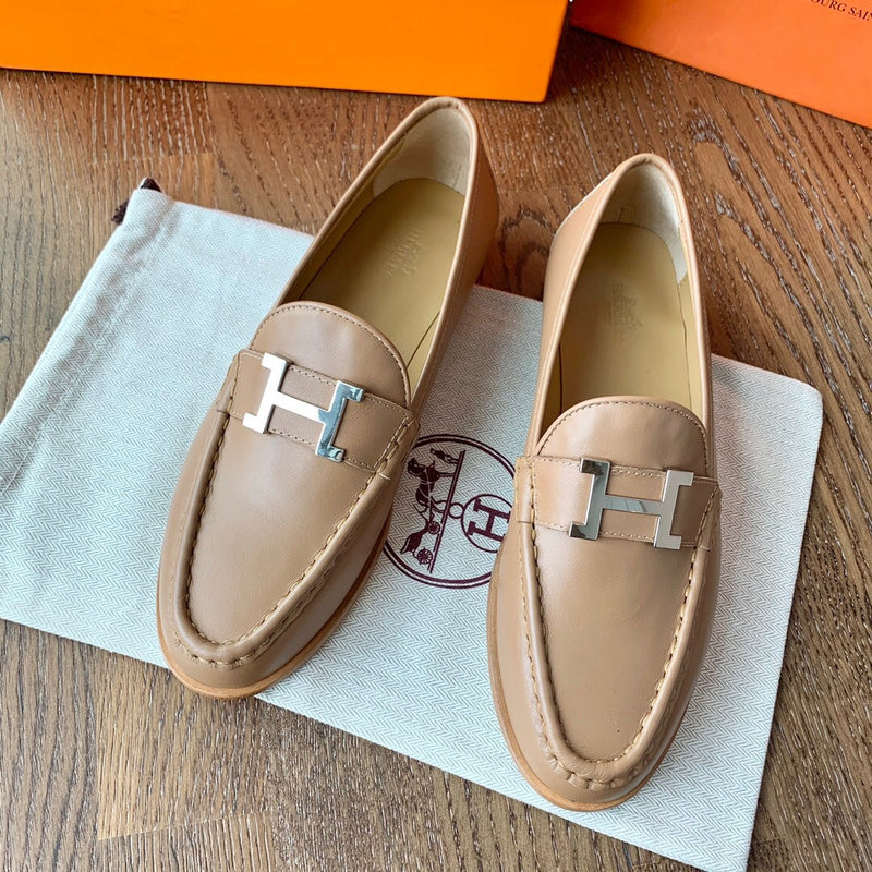 Hermes shoes Style 334 - texture and material detail