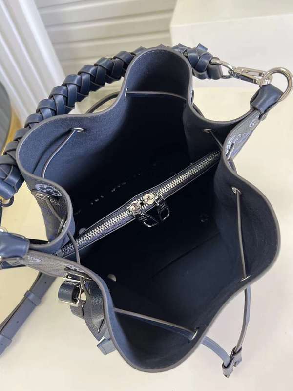 Front view of premium modern women's handbag – women's everyday handbag
