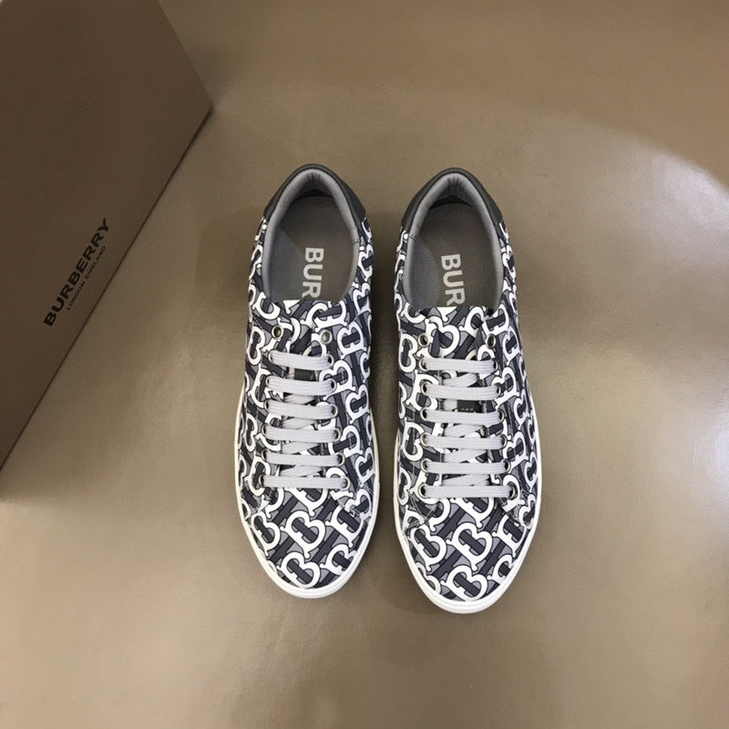 Burberry shoes Style 253 - logo and branding close-up