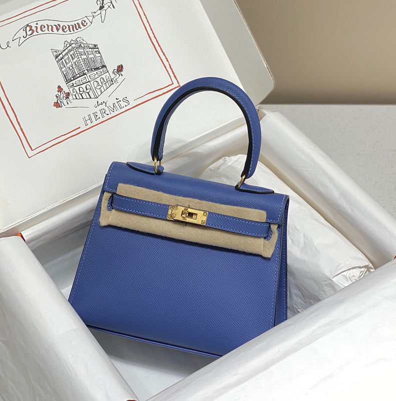 Chic bag shown from front angle