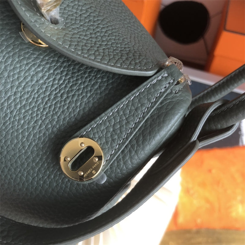  structured shopper bag detail view showing craftsmanship 8
