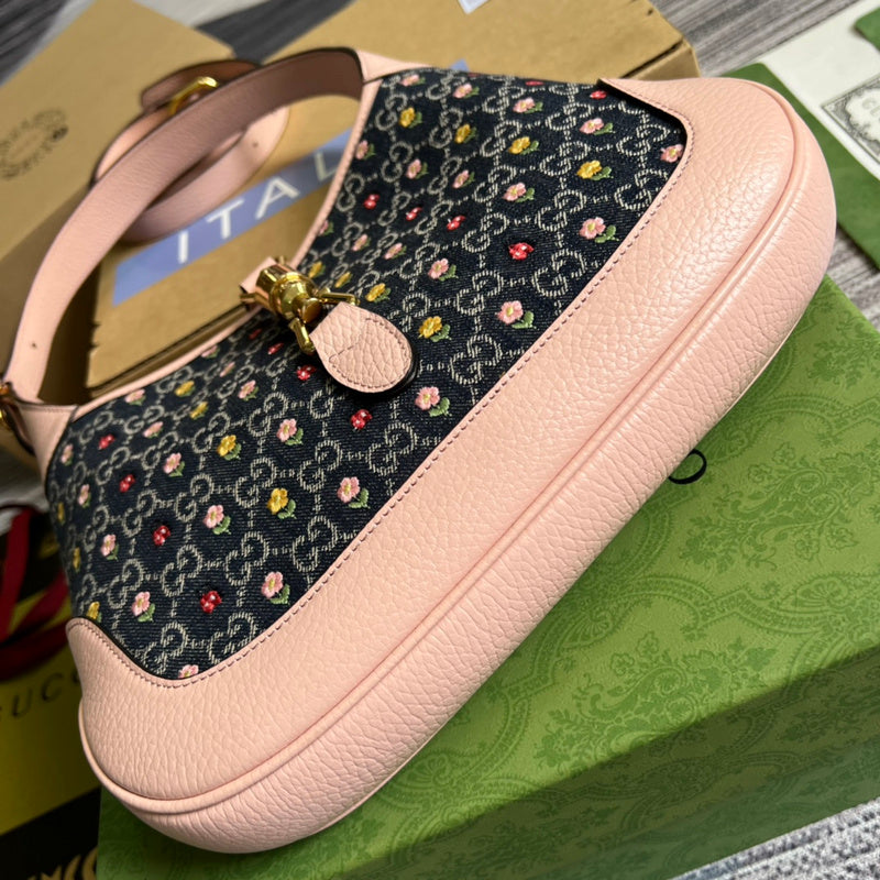 Interior view of everyday-luxe modern women's handbag – women's luxury accessory