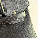  carryall bag close-up of hardware and finish