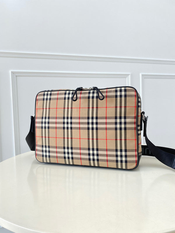 Ziva's Charm handbag – side angle view (one versatile size)