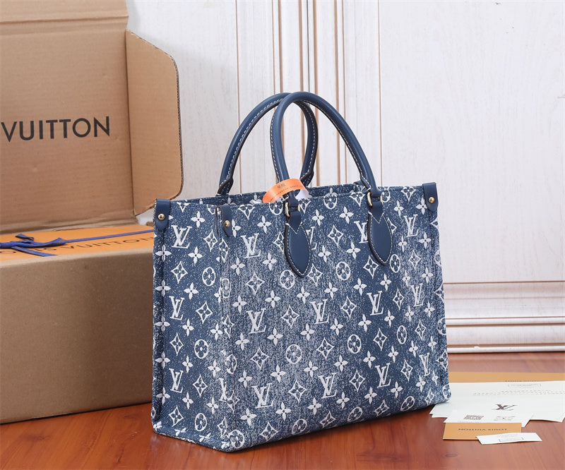  top-handle bag interior and compartment view