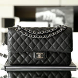 Ziva's Charm handbag – carry view (one versatile size)