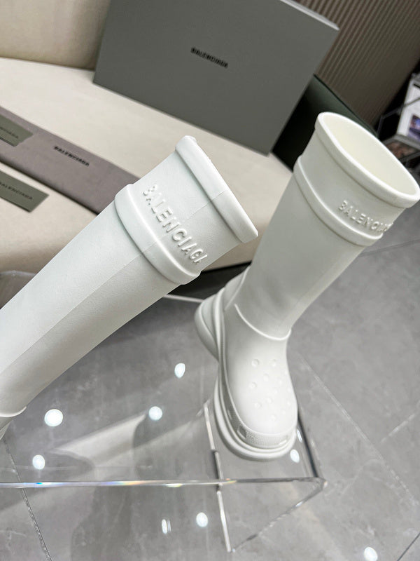 Zivas Charm Contemporary Flair Designer Shoes (Elevated Footwear Essential) – Interior View