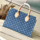  Sophisticated shopper bag carried on shoulder