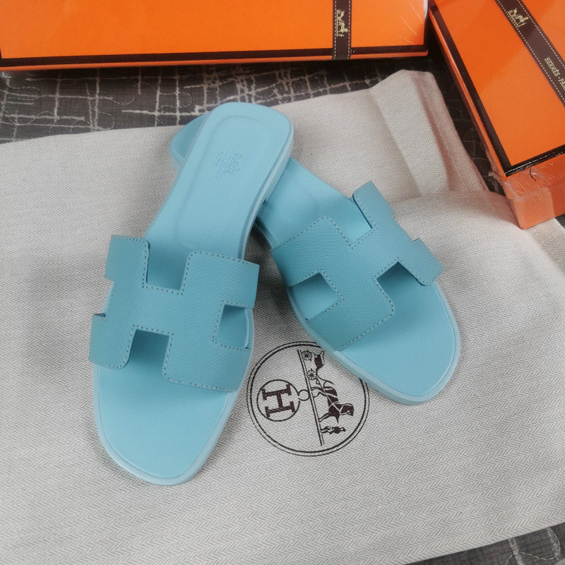 Hermes sandals Style 028 - sole and craftsmanship detail
