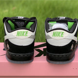Nike Men's & Women's Luxury Low-Top Trainers — Style 033 side view
