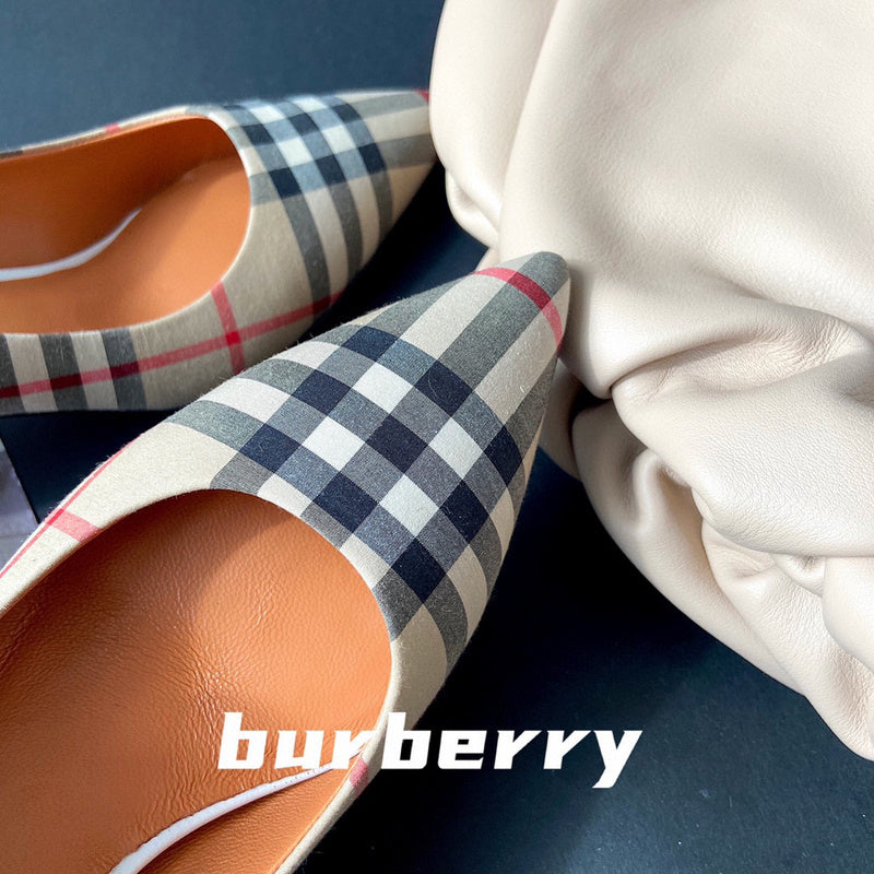 Burberry Nude Slip-On Sneakers - Close-Up Texture View