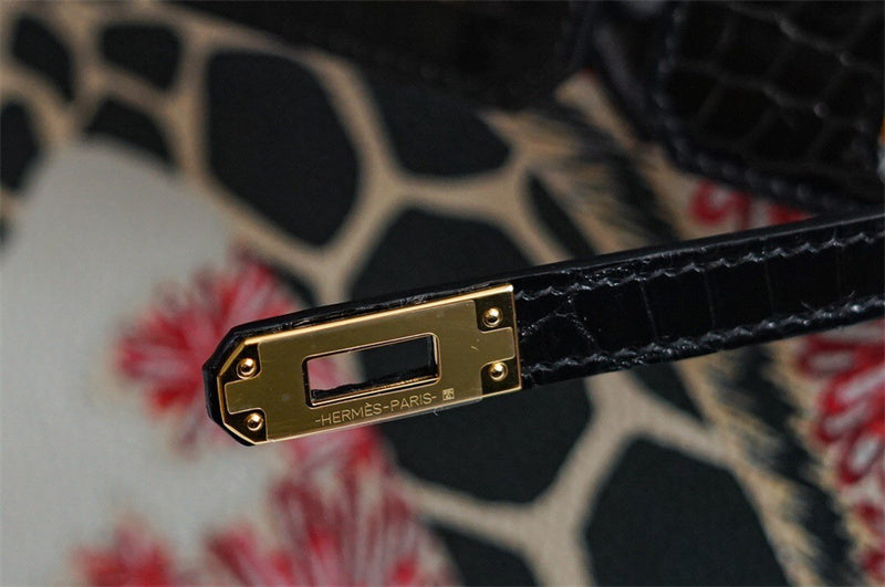  top-handle bag interior and compartment view 9