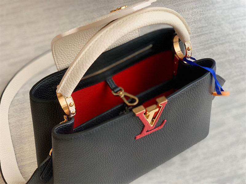  structured bag close-up of hardware and finish 17