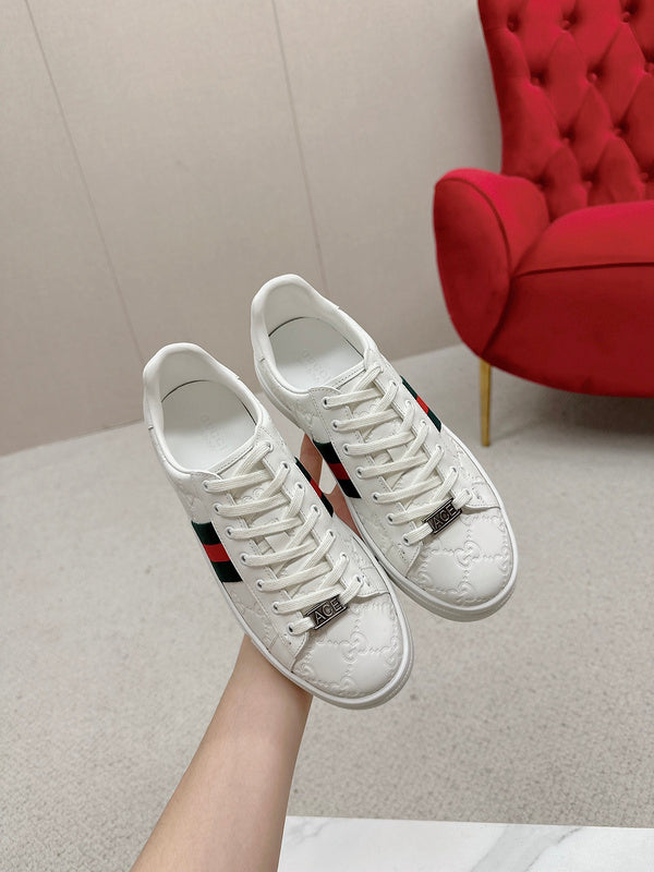 Gucci tonal black luxury sneakers view 6 chunky sole construction
