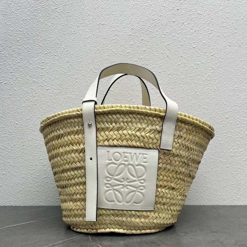 Ziva's Charm handbag – detail view (Standard Size)