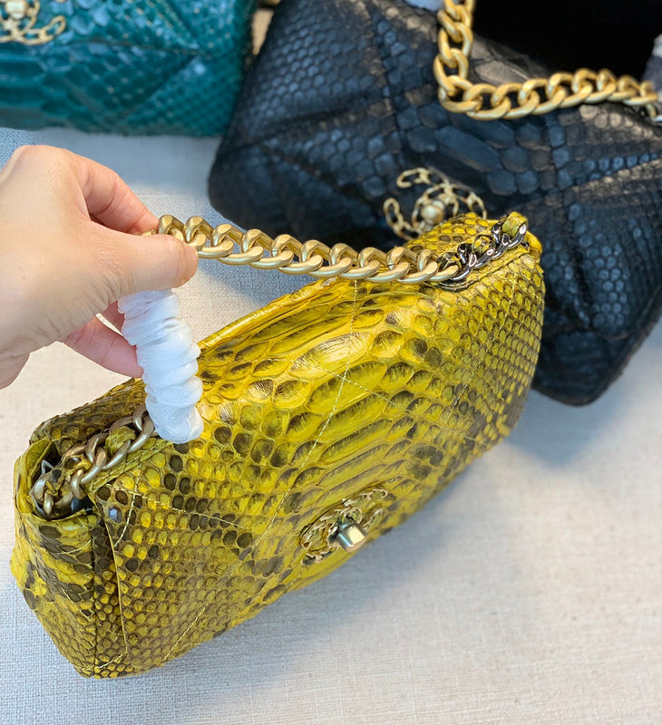  women's handbag, mid design, view 5