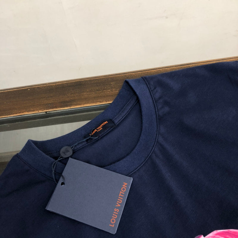 Full styled look of Louis Vuitton cotton t-shirt with everyday silhouette