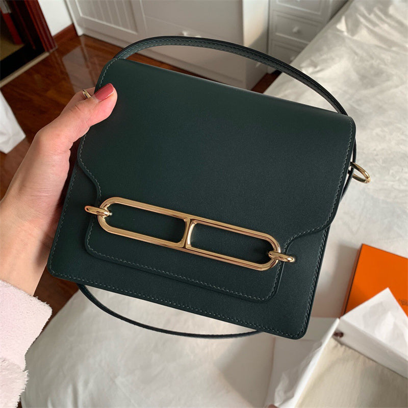 Signature shopper bag front view