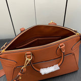  tailored tote bag styled with outfit 12