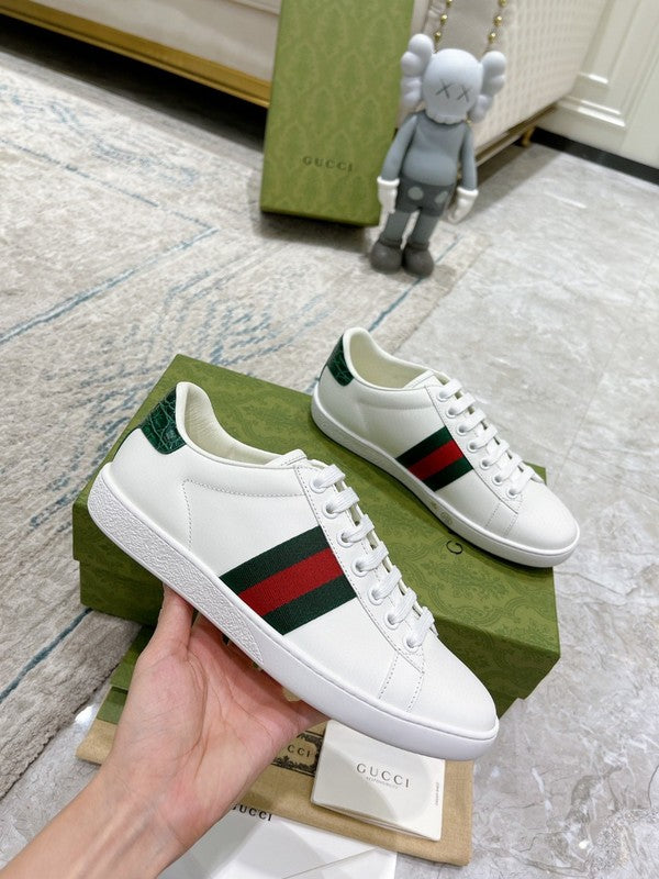Gucci fresh white-and-black luxury sneakers view 8 streetwear statement look