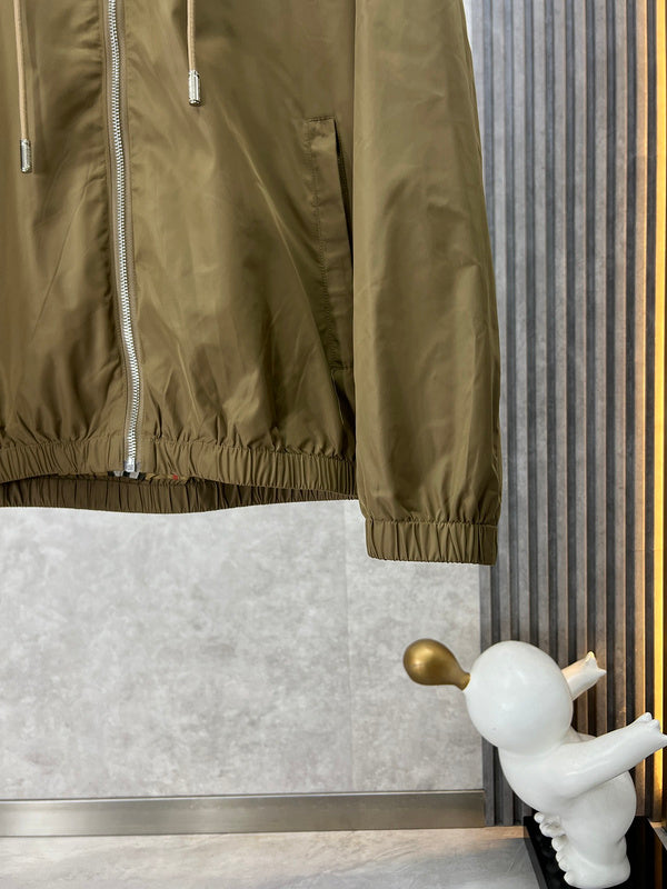 Full silhouette view of Burberry luxury piece style No.408