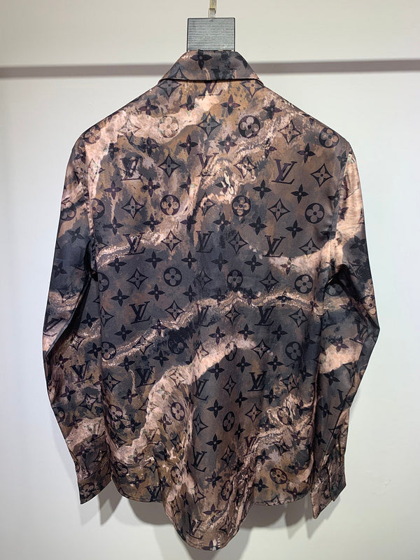 Side profile of Louis Vuitton cotton t-shirt with signature branding