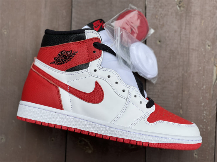 Nike Men's & Women's Luxury Lifestyle Trainers — Style 219 angle view
