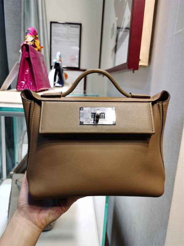 statement tote bag styled with outfit