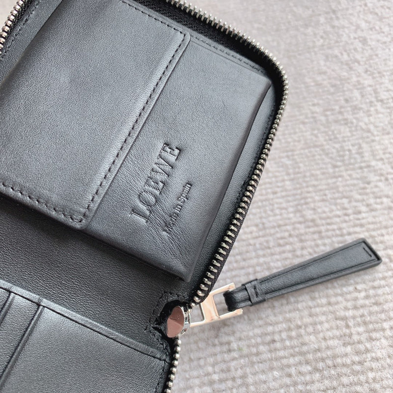 Ziva's Charm handbag – product shot (Standard Size)