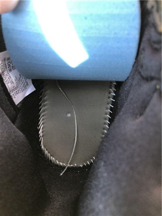 Nike Men's & Women's Designer Low-Top Shoes — Style 161 interior view