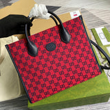 Handle and strap detail of modern elevated women's handbag – women's everyday handbag