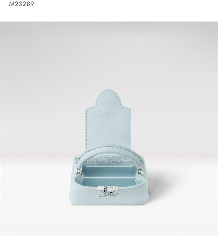  Essential everyday bag carried on shoulder