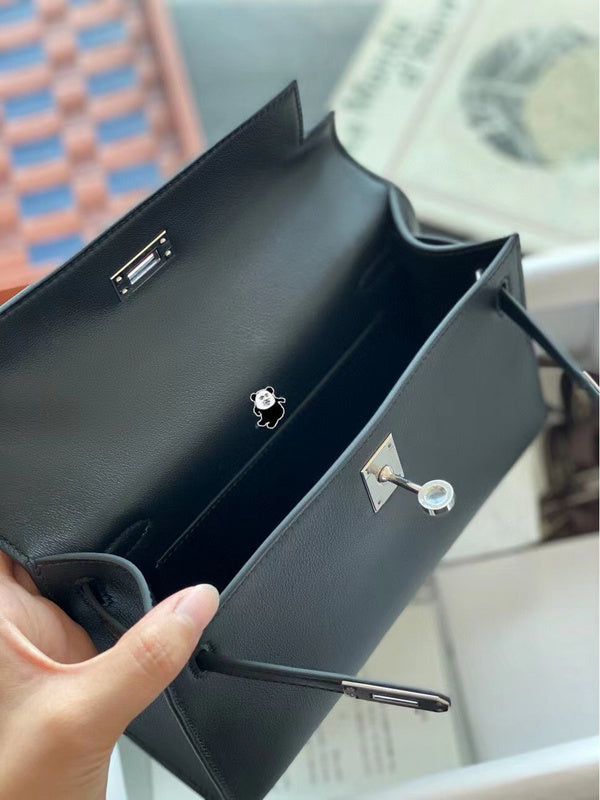Elegant handbag styled for everyday wear