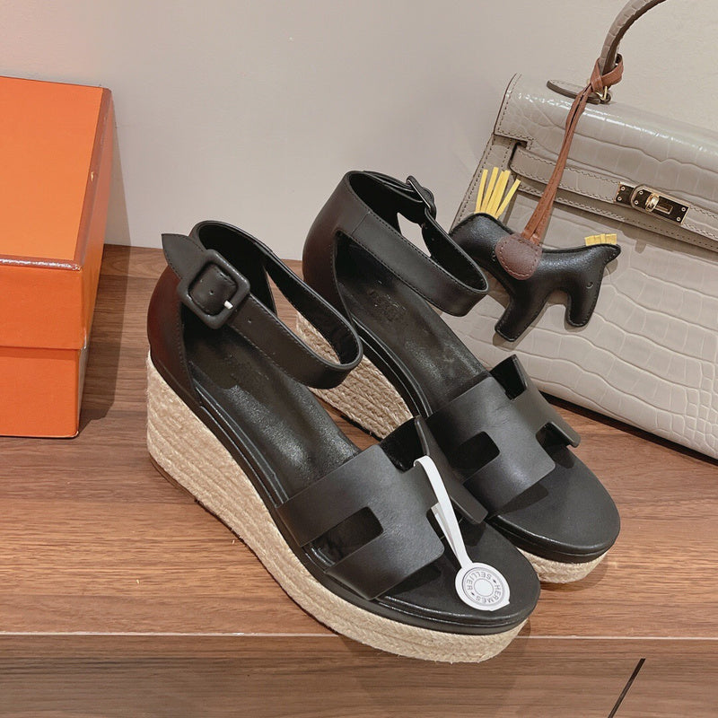 Hermes shoes Style 263 - back heel detail